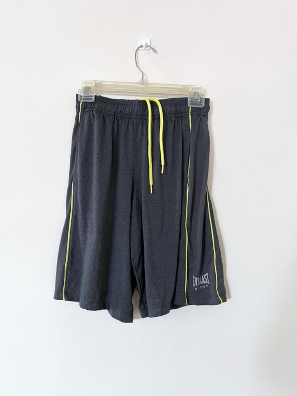 Everlast Polyester shorts made in Egypt, Elastic waist athletic shorts